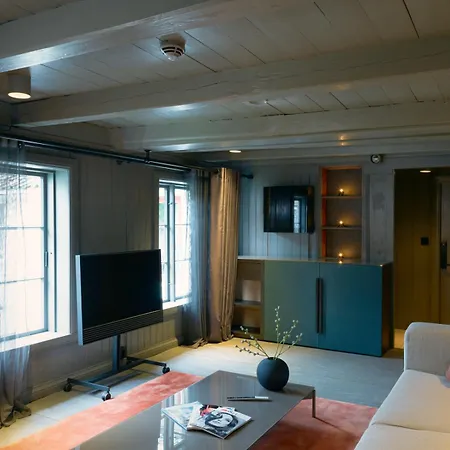 Tollboden Restaurant Og 4* Kragerø