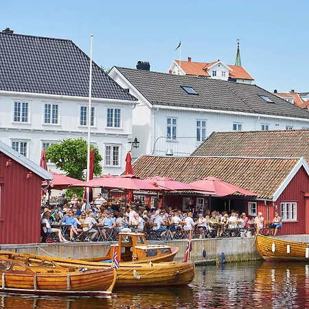 Tollboden Restaurant Og 4* Kragerø