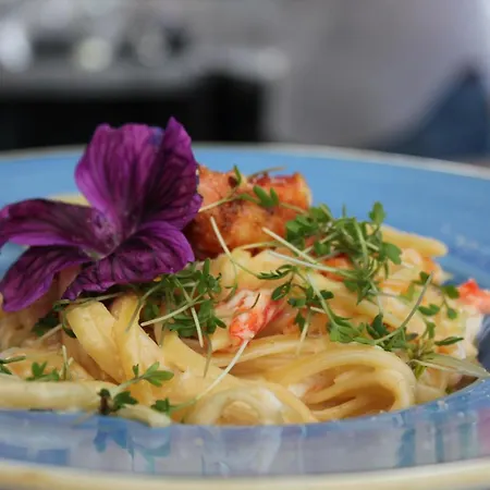 Tollboden Restaurant Og מלון